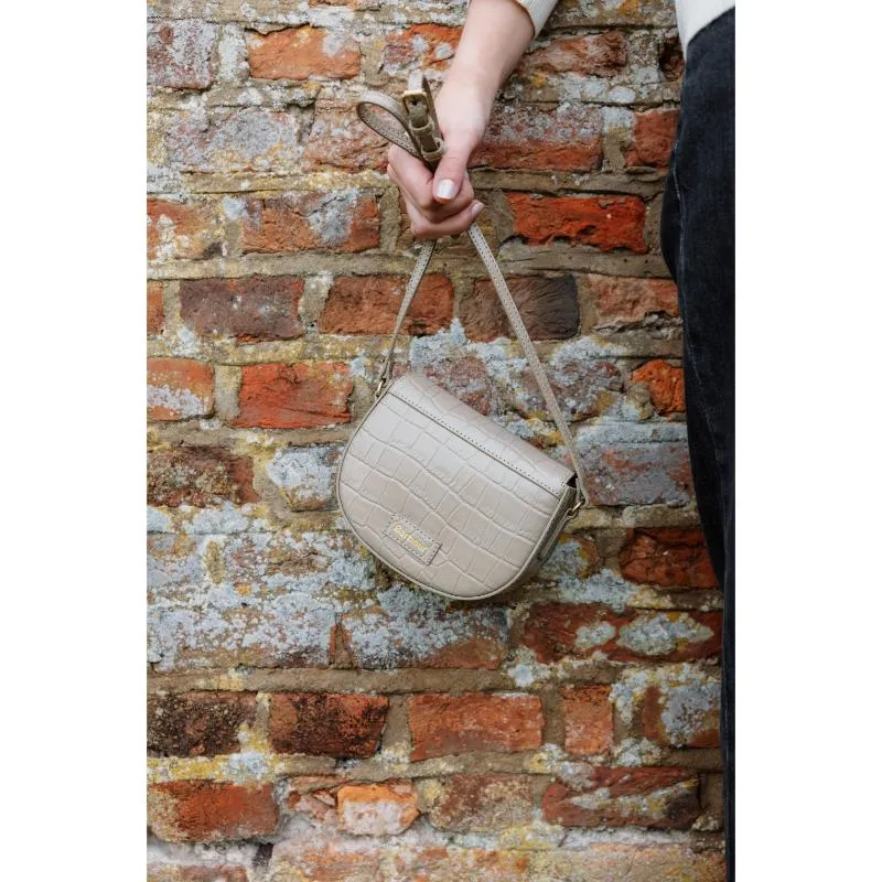 Barbour Eilein Ladies Leather Saddle Bag - Honey