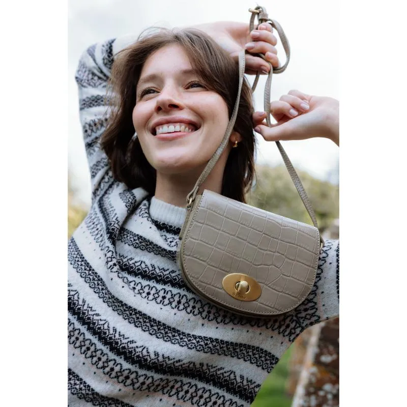 Barbour Eilein Ladies Leather Saddle Bag - Honey